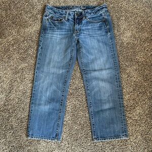 American Eagle Boyfriend Fit Crop Jeans Size 2